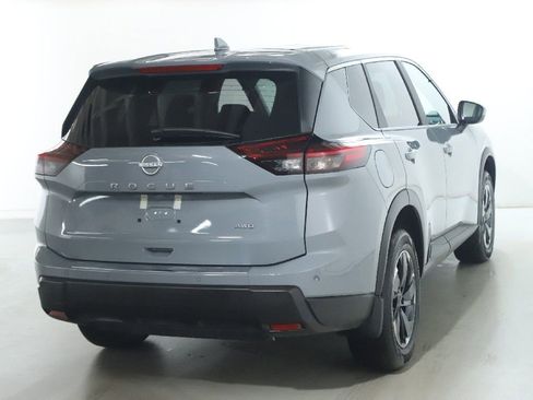 Certified 2026 Nissan Rogue SV w/ Cold Weather Package image 46