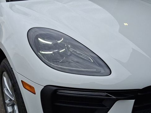 New 2026 Porsche Macan AWD/4WD image 11