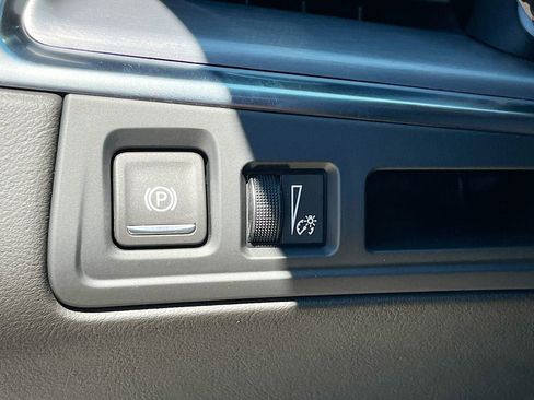 New 2025 Cadillac XT5 Luxury w/ LPO, Floor Liner Package image 10