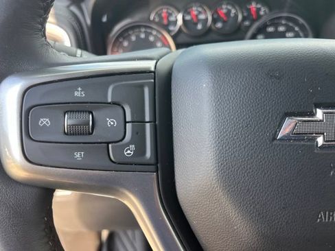 Used 2021 Chevrolet Silverado 1500 LT Trail Boss w/ Convenience Package II AWD/4WD image 22