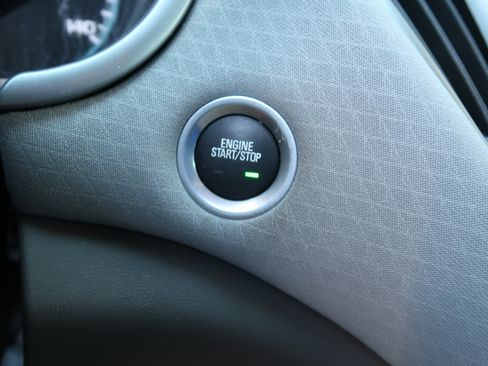 Used 2025 Chevrolet Malibu LT FWD image 31