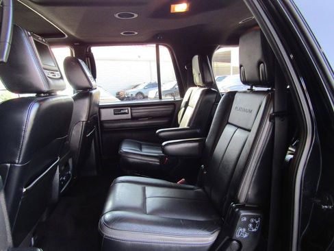 Used 2017 Ford Expedition EL Platinum AWD/4WD image 10