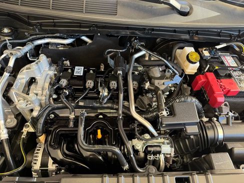 Used 2025 Nissan Kicks SR FWD image 56