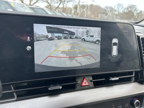 Certified 2025 Kia Sportage EX AWD/4WD image 22