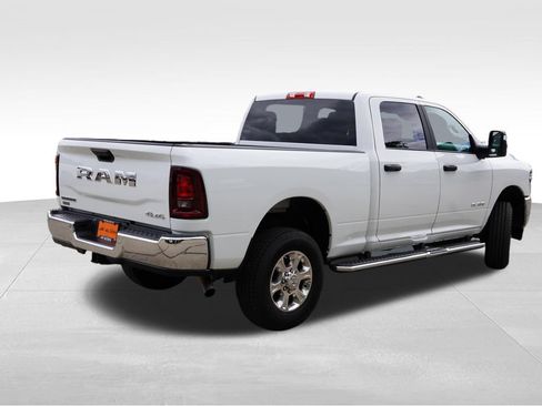 Certified 2026 RAM 2500 Big Horn AWD/4WD image 5