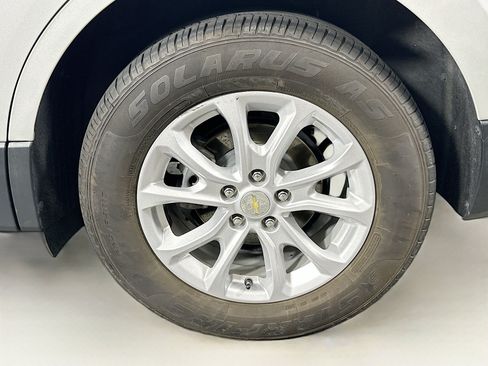 Used 2021 Chevrolet Equinox LT FWD image 11