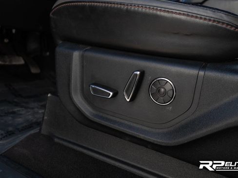 Used 2020 Ford F350 Platinum w/ FX4 Off-Road Package image 47