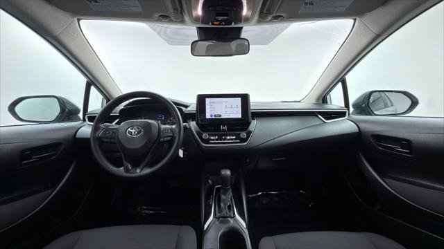 Used 2025 Toyota Corolla LE FWD image 26