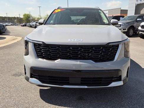 Used 2026 Kia Sorento EX w/ EX Premium Package image 2