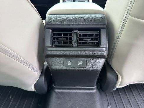 Used 2025 Honda Accord EX-L image 38