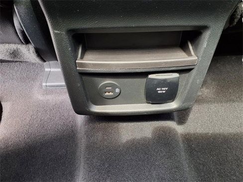 Used 2022 Ford Edge ST-Line image 13