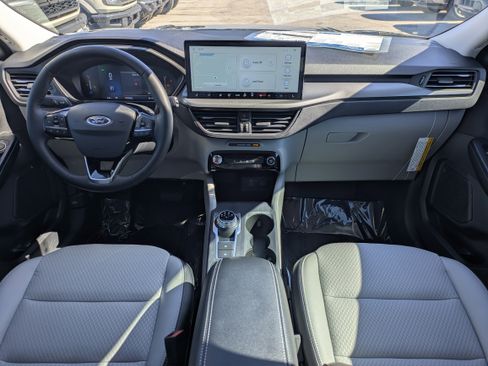 New 2026 Ford Escape SE FWD image 17