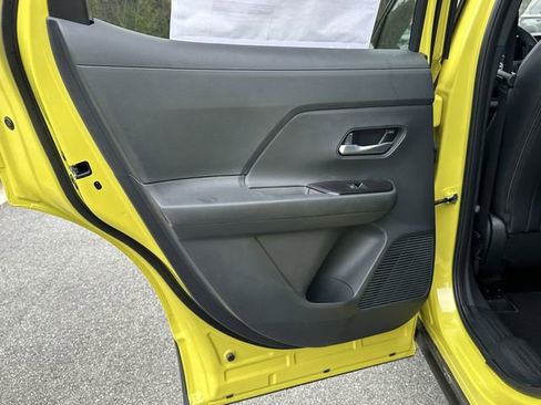 New 2026 Nissan Kicks SR FWD image 16