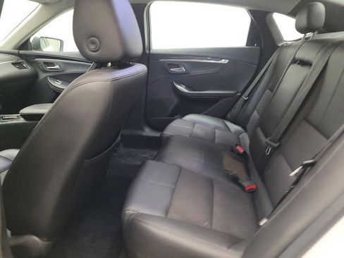 Used 2016 Chevrolet Impala LT w/ Convenience Package FWD image 18