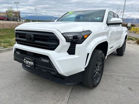 Used 2026 Toyota Tacoma SR5 AWD/4WD image 3