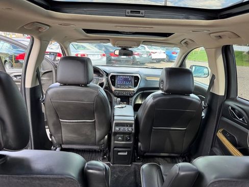 Used 2017 GMC Acadia Denali w/ Technology Package AWD/4WD image 25