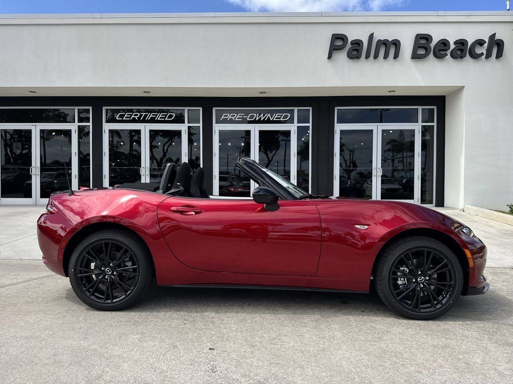 New 2026 MAZDA MX-5 Miata Club w/ Interior Package RWD image 23
