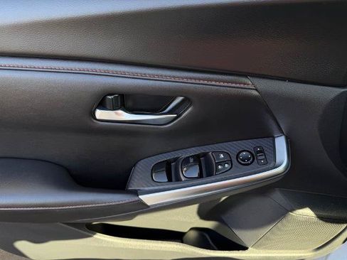 Certified 2024 Nissan Sentra SR FWD image 20
