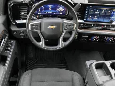 Used 2025 Chevrolet Silverado 3500 LT w/ Convenience Package image 22