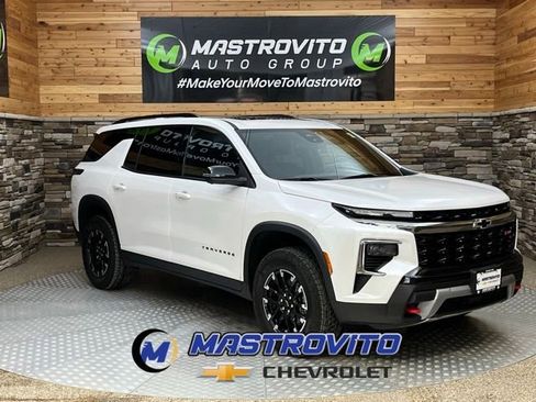 Used 2025 Chevrolet Traverse Z71 w/ Driver Confidence Package AWD/4WD image 1