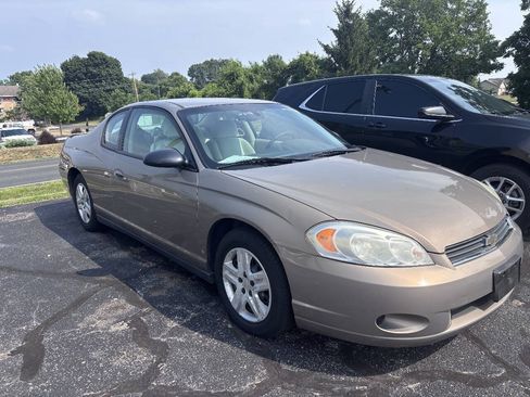 Used 2007 Chevrolet Monte Carlo LS FWD image 2