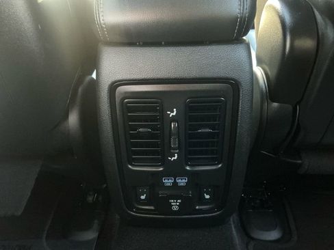 Used 2022 Dodge Durango GT AWD/4WD image 18
