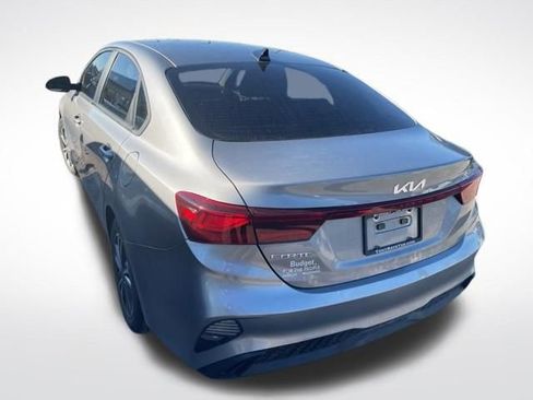 Used 2022 Kia Forte LXS image 6