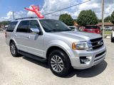 Used 2017 Ford Expedition XLT image 3