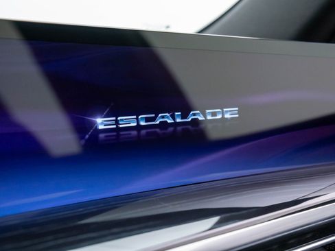 New 2026 Cadillac Escalade Sport w/ LPO, ONYX Package image 32