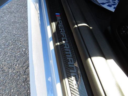 Used 2023 BMW M2 w/ Lighting Package RWD image 21