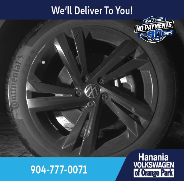 Used 2023 Volkswagen Tiguan SE R-Line FWD image 24