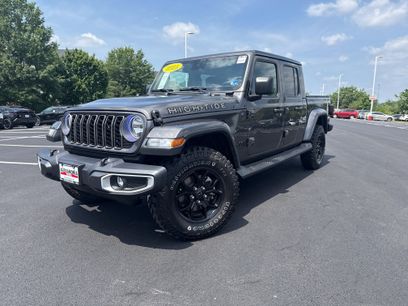 Used 2025 Jeep Gladiator Sport