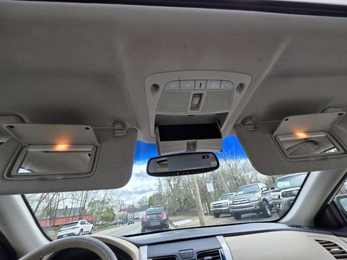 Used 2014 Nissan Altima 2.5 SL w/ Moonroof Package FWD image 25