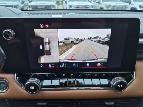New 2026 GMC Canyon AT4 w/ Technology Plus Package AWD/4WD image 32