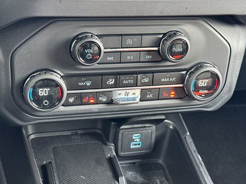 Used 2025 Ford Bronco Outer Banks image 19