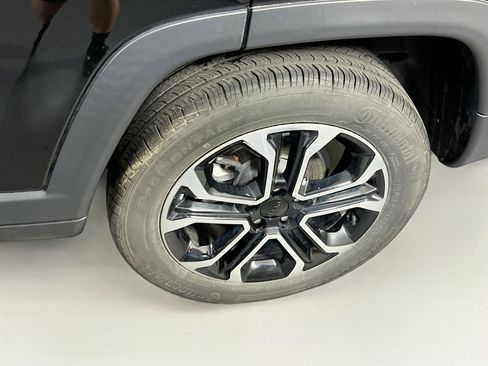 Used 2022 Jeep Compass Limited AWD/4WD image 29