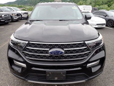 Used 2020 Ford Explorer XLT w/ Equipment Group 202A AWD/4WD image 9