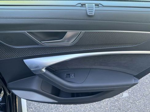 Certified 2022 Audi RS 6 AWD/4WD image 34
