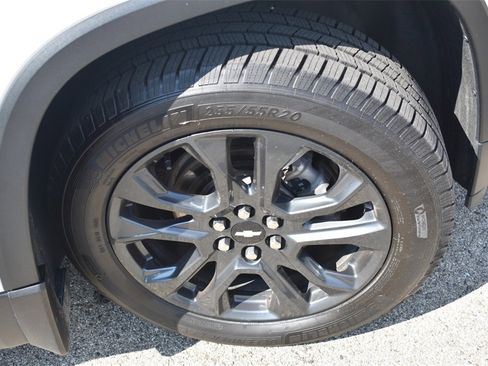 Used 2021 Chevrolet Traverse RS w/ LPO, Floor Liner Package image 15