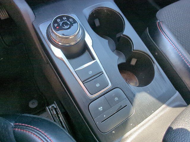 Used 2025 Ford Escape ST-Line FWD image 18