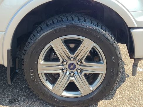 Used 2018 Ford F150 XLT w/ Equipment Group 302A Luxury AWD/4WD image 9