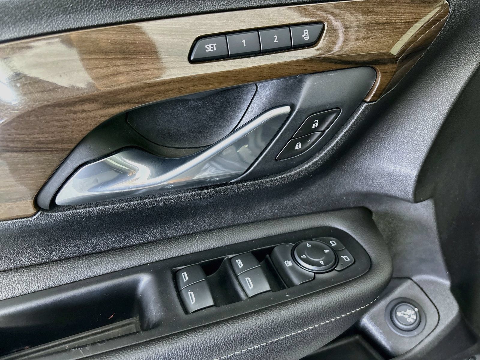 Used 2020 GMC Terrain Denali FWD image 18