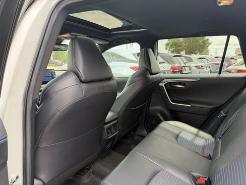 Used 2021 Toyota RAV4 XSE AWD/4WD image 17