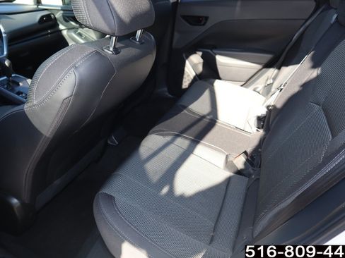 Used 2024 Subaru Crosstrek 2.0i Premium image 17