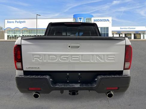 New 2026 Honda Ridgeline Black Edition image 5