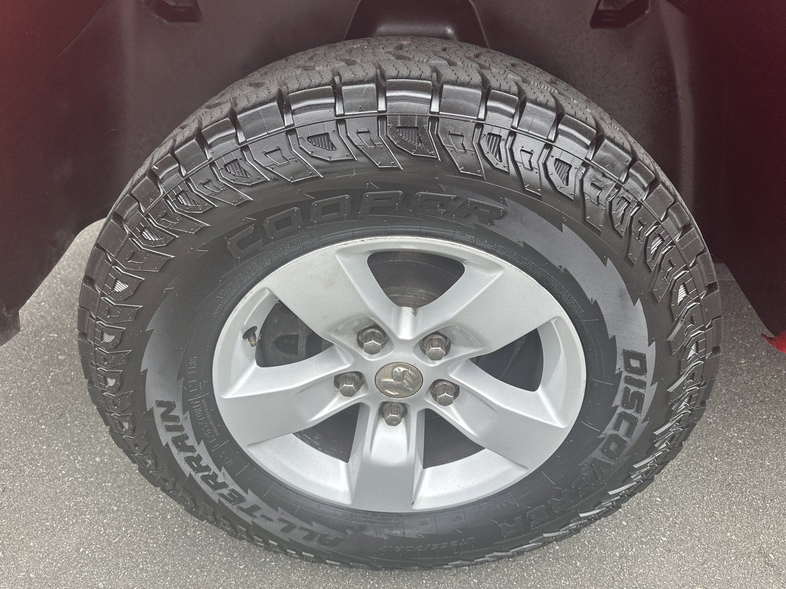 Used 2019 RAM 1500 Classic SLT AWD/4WD image 26
