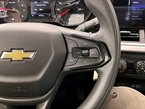 Used 2024 Chevrolet Trax LS FWD image 19