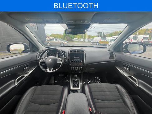 Used 2024 Mitsubishi Outlander Sport SE AWD/4WD image 4
