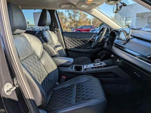 Used 2023 Mitsubishi Outlander SEL image 35