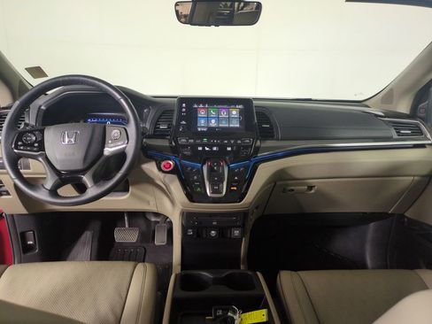 Certified 2024 Honda Odyssey Elite image 11